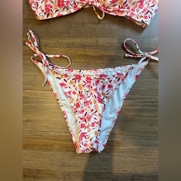 NWT Shade & Shore Pink Ditsy Floral Bikini - Picture 7 of 9